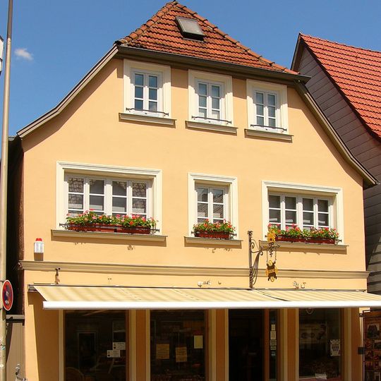 Wohn- und Geschäftshaus