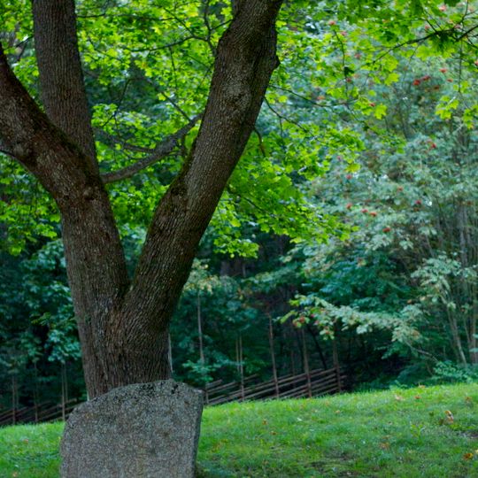 Uppland Runic Inscription 759