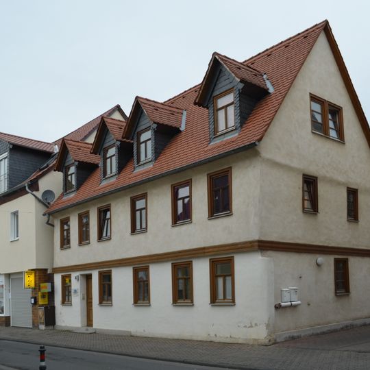 Traufständiges Fachwerkwohnhaus