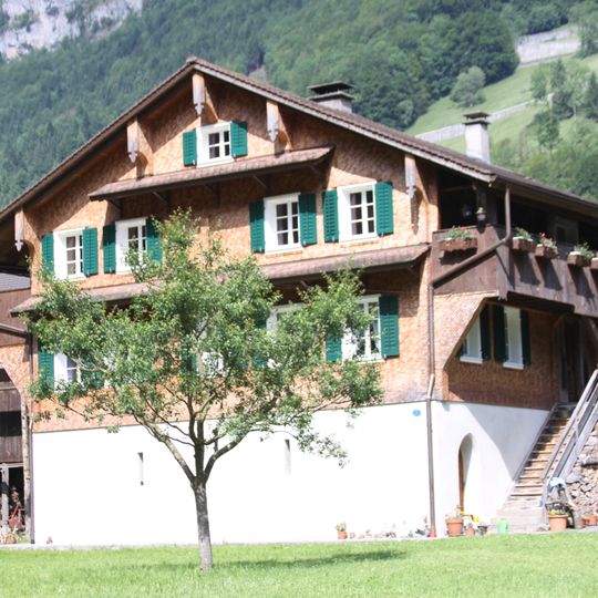 Wohnhaus Hofstatt im Dörfli