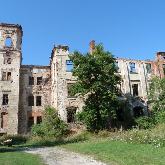 Palace in Maniów Mały