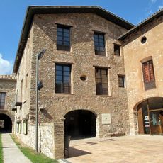 Palau dels Barons de Pinós