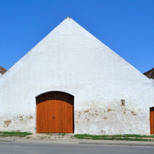 Ortsbefestigung mit Scheune