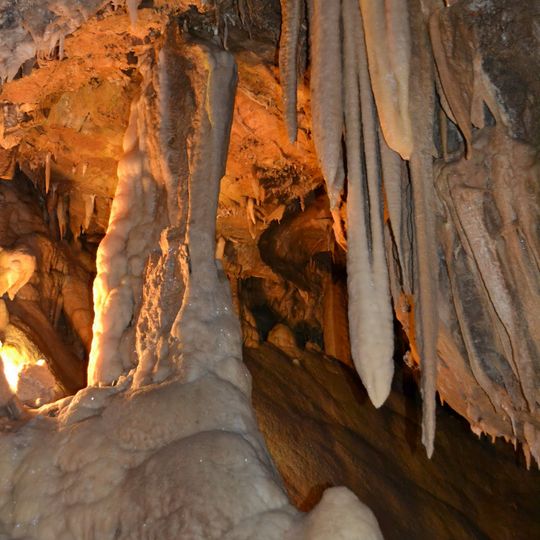 Lake Shasta Caverns