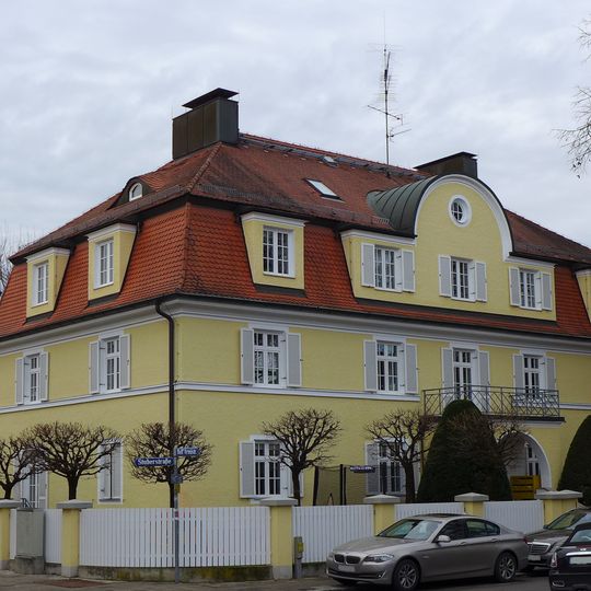 Palais like mansard roof villa
