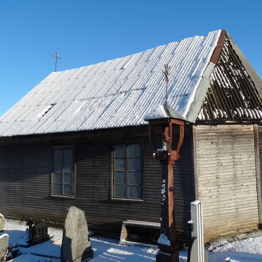 Eržvilkas cemetery chapel