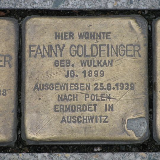 Stolperstein en memoria de Fanny Goldfinger