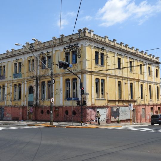 Edifício do Hotel Milanese