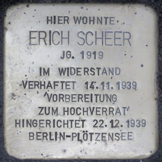 Stolperstein en memoria de Erich Scheer