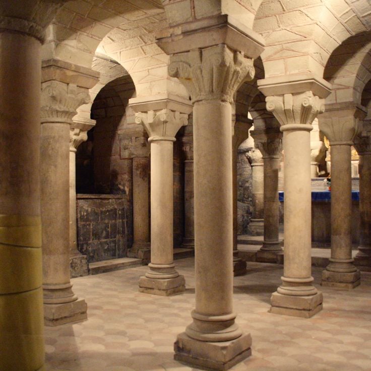 Crypte de l'église de la Trinité