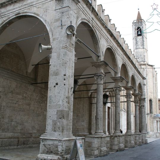 Loggia dei Mercanti