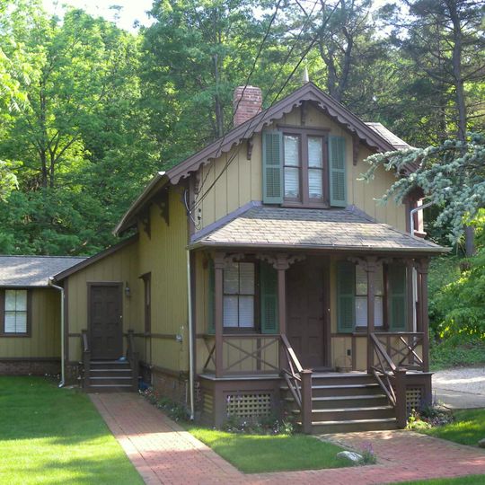 Eastman Cottage
