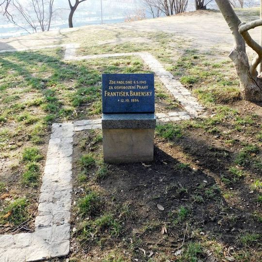 Pomník Františka Bahenského v Letenských sadech