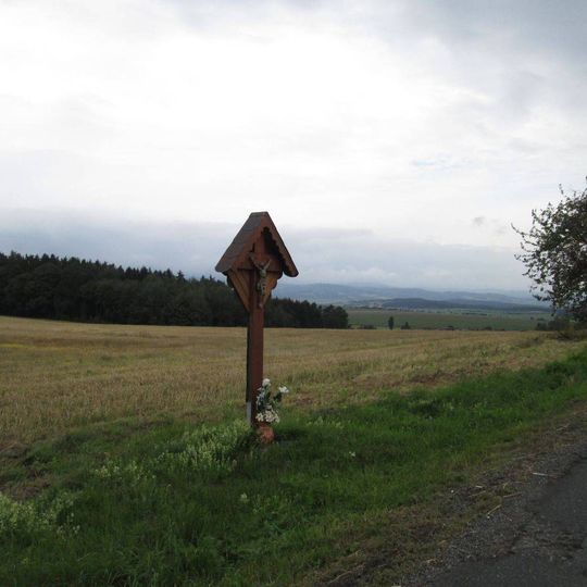 Kříž nad Luženičkami