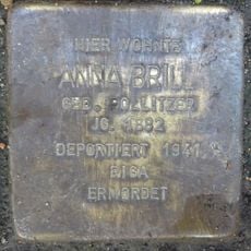 Stolperstein en memoria de Anna Brill