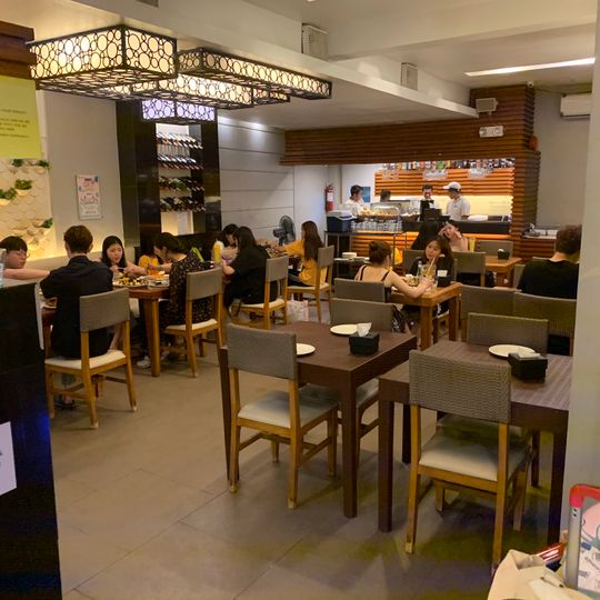 Gold Mango Grill & Restaurant