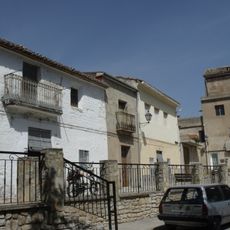 Restes de l'antiga casa senyorial del carrer del Barranc, Alfauir
