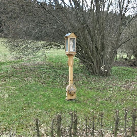 Boží muka se svatou Rosalií poblíž domu 149 v Lipové