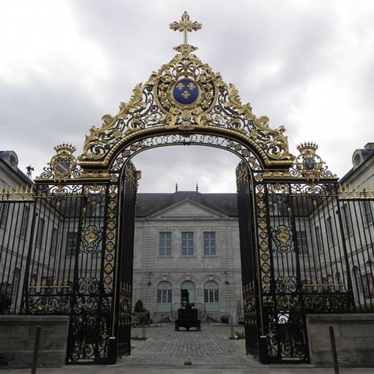 Hôtel-Dieu-le-Comte