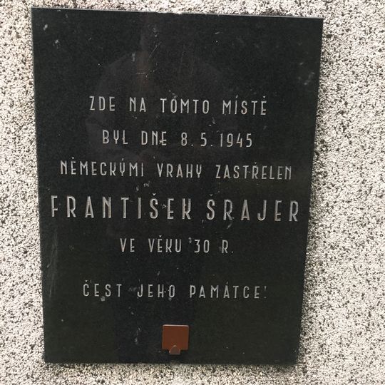 Pamětní deska Františka Šrajera na Reitknechtce