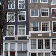 Blauwburgwal 1, Amsterdam