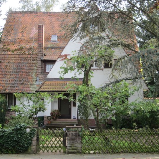 Ernst-Ludwig-Allee 23