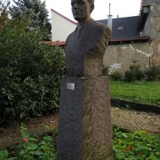 Busta Fráni Šrámka