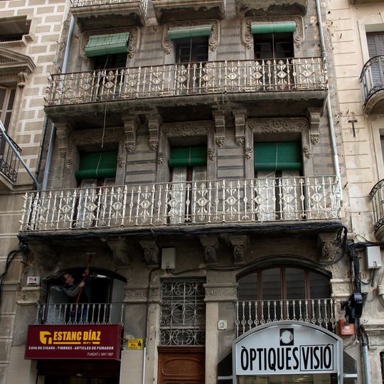 House in carrer de Llovera, 13