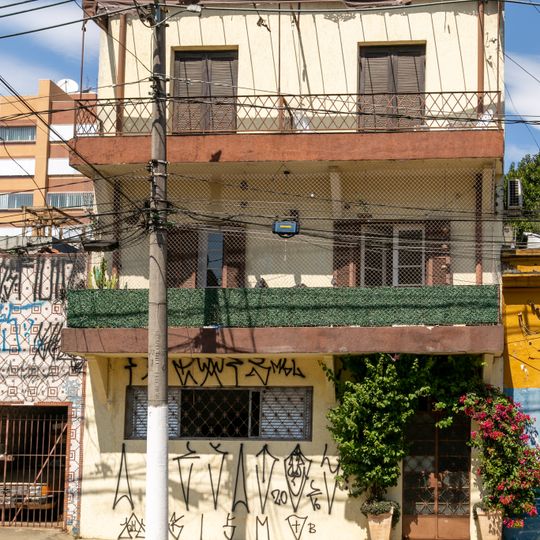 Imóvel à Rua Conceição Veloso, nº 30