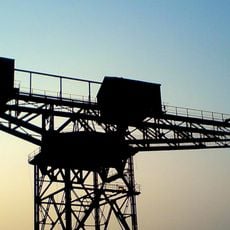 Hammerhead Crane At J S White Shipyard