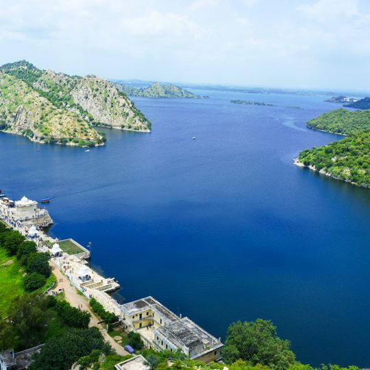 Jaisamand Lake