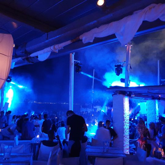 Island Club & Restaurant