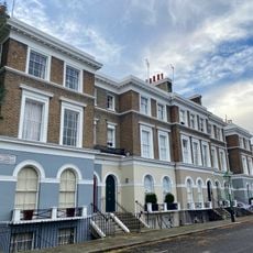 9-13, St James's Gardens W11