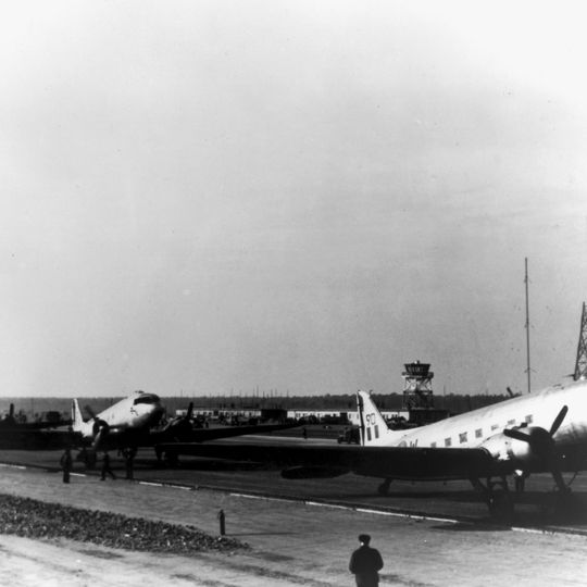Berlin-Tegel radio transmitter