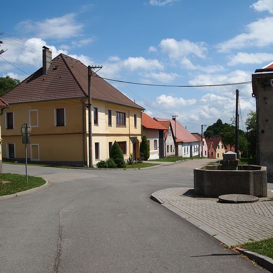 Kašna v Neustupově