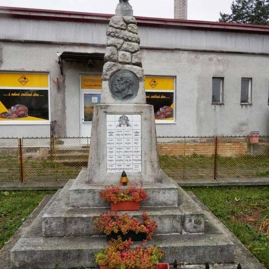 Pomník padlých v Kališti u Horních Dubenek