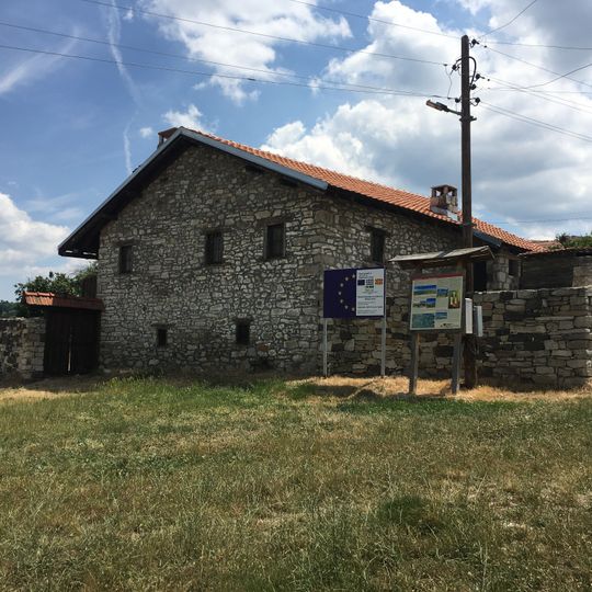 Kaleš Anǵa House