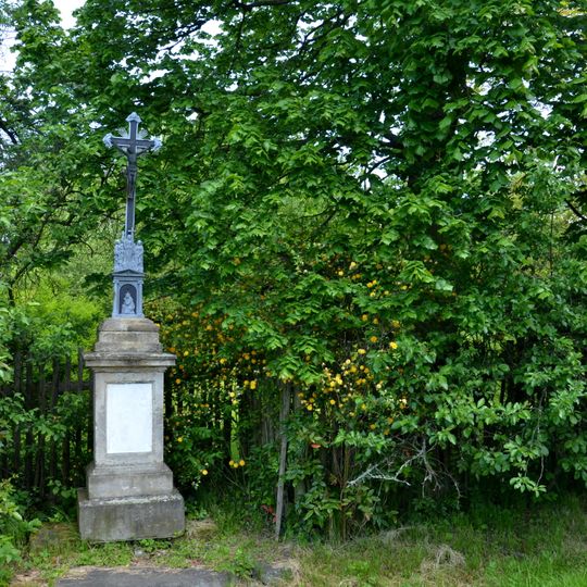 Kříž u rozcestí v Haslicích