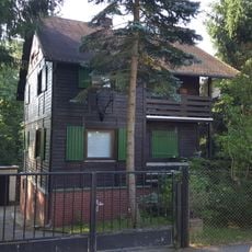 Wohnhaus Waldstraße 6