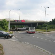 Most Jižní spojky přes ulici V korytech