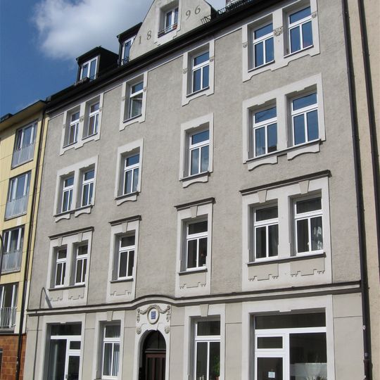 Untere Weidenstraße 13