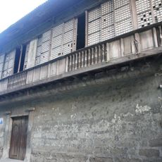 Bahay na Tisa