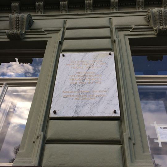 Pamětní deska Franze Werfela v Opletalově ulici v Praze