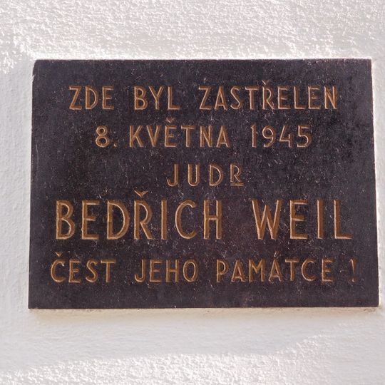Pamětní deska Bedřicha Weila na domě Celetná 554/4 v Praze