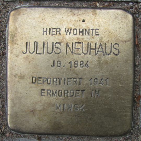 Stolperstein en memoria de Julius Neuhaus