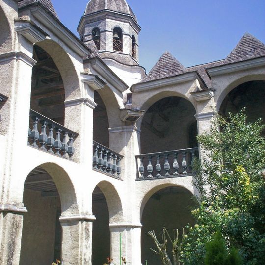 Cloître de l'église Notre-Dame de Sarrance