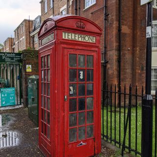 K2 Telephone Kiosk To North Of Tyndale Mansions