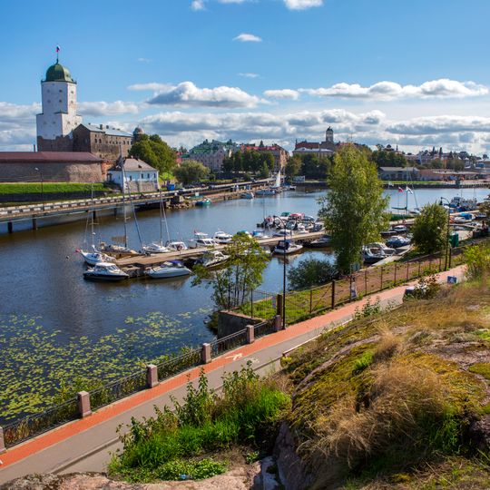 Category:Naberezhnaya Admirala Apraksina in Vyborg