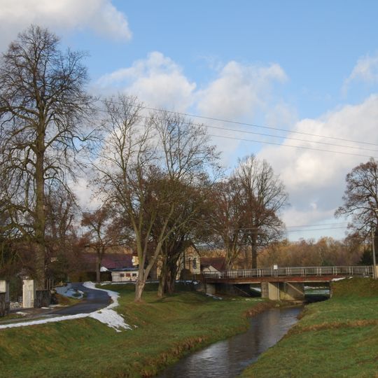 Most silnice III/12130 přes Smutnou v Božeticích