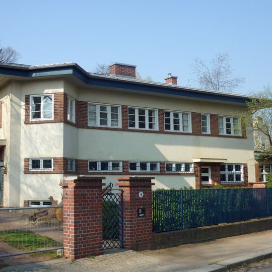 Waldparkstraße 6
